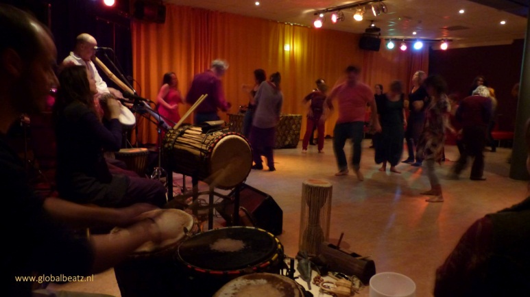 Flow Optreden hangmuziek
